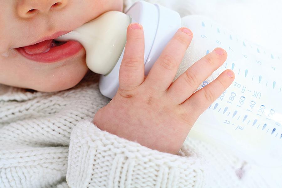 how-breast-milk-and-formula-impact-baby-teeth-parentmap